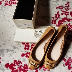 Coach Ballet Flats with Chain Link detail Sz 9 Tan